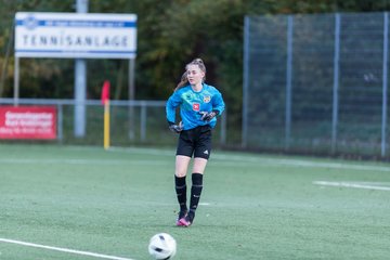Bild 226 - F SSC Hagen Ahrensburg - SV Frisia 03 Risum-Lindholm : Ergebnis: 2:0